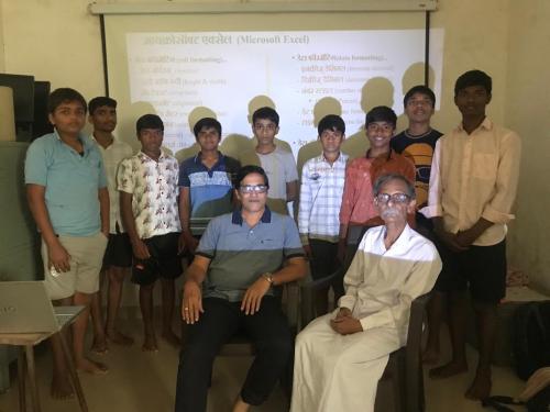 Computer Classes at Swantantra Veer Savarkar Gurukul